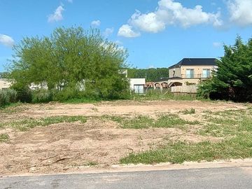 LOTE EN VENTA EN LA ALAMEDA CANNING