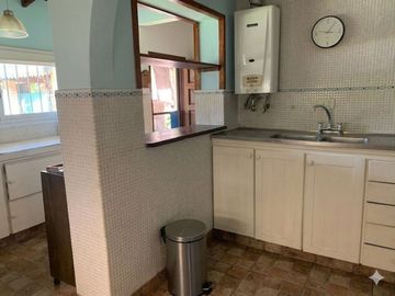 VENTA CASA 4 AMBIENTES EN DE VICENZO CHICO