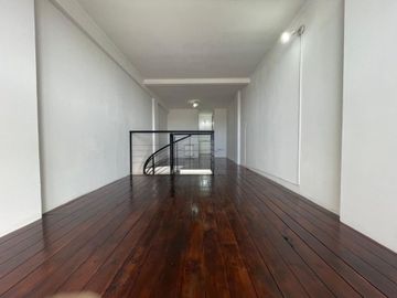 HERMOSO DEPARTAMENTO TIPO DUPLEX 2 AMB Y 1/2