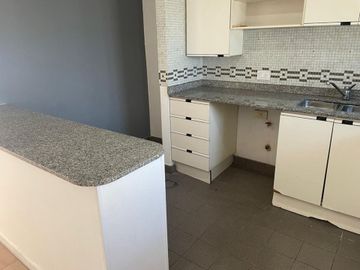 HERMOSO DEPARTAMENTO TIPO DUPLEX 2 AMB Y 1/2