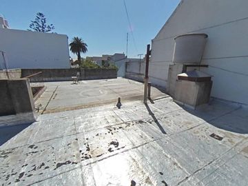 Venta casa 2 familias a refaccionar San Justo