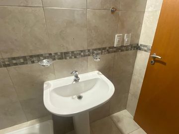 Venta Depto 2 Amb Caseros Centro C/Balcón