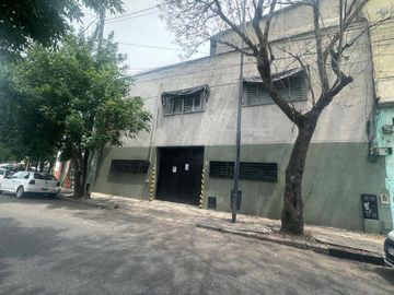 VENTA DEPOSITO GAPON BARRACAS SALIDA A DOS CALLES