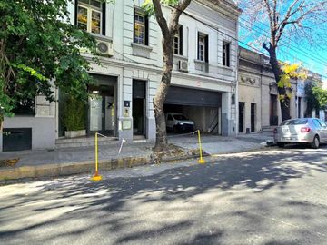 VENTA GALPÓN CON OFICINAS BARRACAS