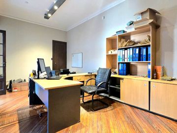 VENTA GALPÓN CON OFICINAS BARRACAS
