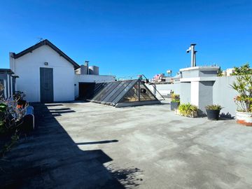 VENTA GALPÓN CON OFICINAS BARRACAS