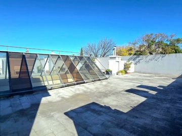 VENTA GALPÓN CON OFICINAS BARRACAS