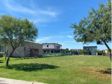 VENTA LOTE INTERNO 545 m² SANTA EMILIA P. DEL ESTE