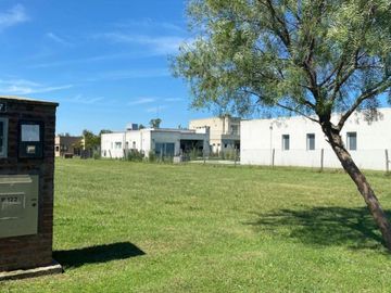 VENTA LOTE INTERNO 545 m² SANTA EMILIA P. DEL ESTE