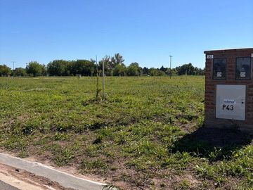 Venta Lote Barrio La Posta Pilar 388m2