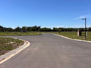 Venta Lote Barrio La Posta Pilar 388m2
