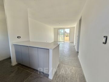 VENTA DPTO 3AMB, PISO 3, A ESTRENAR SARAVI VILLAGE