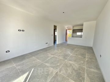 VENTA DPTO 3AMB, PISO 3, A ESTRENAR SARAVI VILLAGE