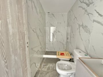 VENTA DPTO 3AMB, PISO 3, A ESTRENAR SARAVI VILLAGE
