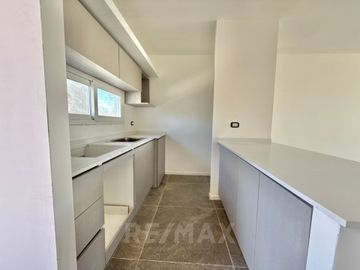 VENTA DPTO 3AMB, PISO 3, A ESTRENAR SARAVI VILLAGE