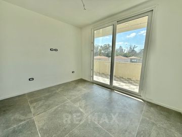 VENTA DPTO 3AMB, PISO 3, A ESTRENAR SARAVI VILLAGE