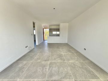 VENTA DPTO 3AMB, PISO 3, A ESTRENAR SARAVI VILLAGE