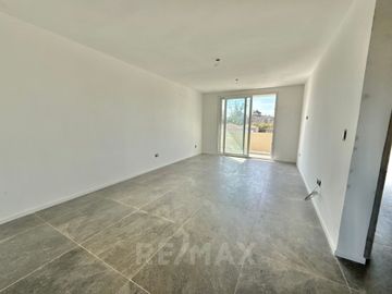 VENTA DPTO 3 AMB, PISO 1, SARAVI VILLAGE