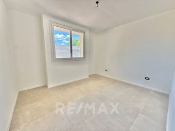 VENTA DPTO 2AMB JARDIN A ESTRENAR SARAVI VILLAGE