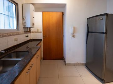Venta PH 3 amb, patio, 2 cocheras, P. Chacabuco