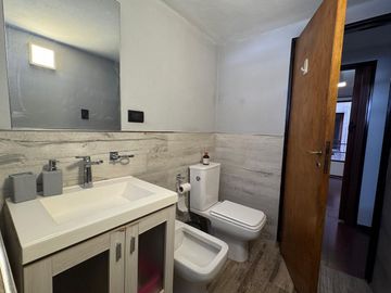VENTA DEPTO 2 DORMITORIOS COCHERA ALBERDI CENTRO