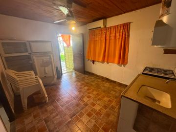 2 CABAÑAS EN PLAYA DE ORO A METROS DEL RIO