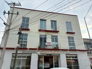 Renta de oficinas o consultorios, centro de Metepec, en Av. José María Morelos.