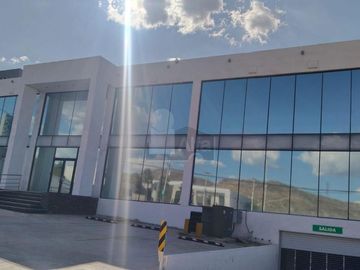 Oficina comercial en renta en Caminos del Valle, Chihuahua, Chihuahua
