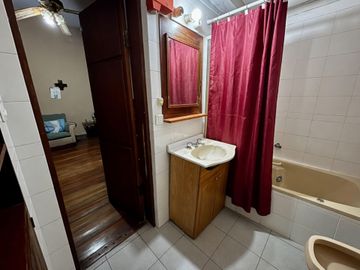 VENTA CASA FLORES 2 PH EN BLOCK ENTRADA INDEPENDIE