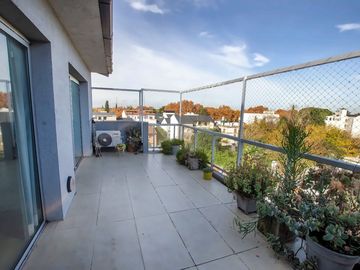 DEPARTAMENTO VENTA ADROGUE 5 AMB EN DOS PLANTAS