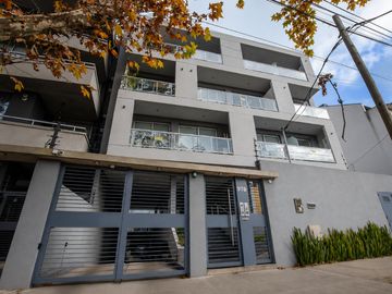 DEPARTAMENTO VENTA ADROGUE 5 AMB EN DOS PLANTAS
