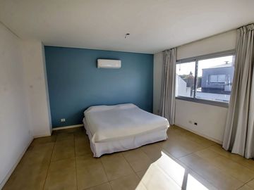 DEPARTAMENTO VENTA ADROGUE 5 AMB EN DOS PLANTAS