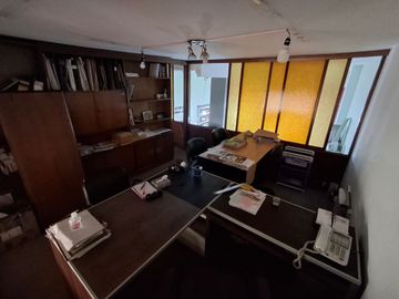 Alquiler Local 102m² Cubiertos + Patio en Florida