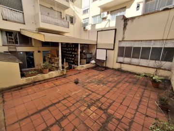 Alquiler Local 102m² Cubiertos + Patio en Florida