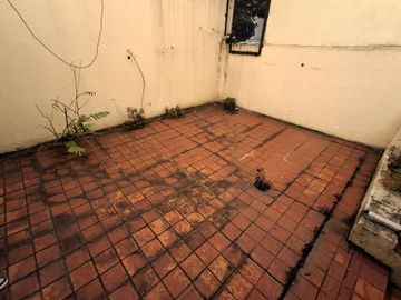 Alquiler Local 102m² Cubiertos + Patio en Florida