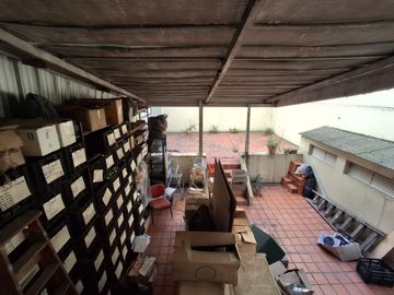 Alquiler Local 102m² Cubiertos + Patio en Florida