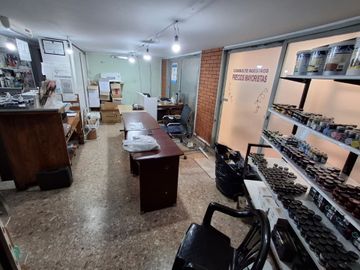 Alquiler Local 102m² Cubiertos + Patio en Florida