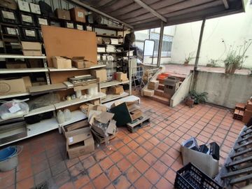 Alquiler Local 102m² Cubiertos + Patio en Florida