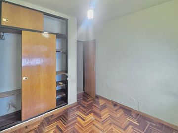 PH TIPO CASA 3 AMB EN VENTA EN ZONA FLORES COMER