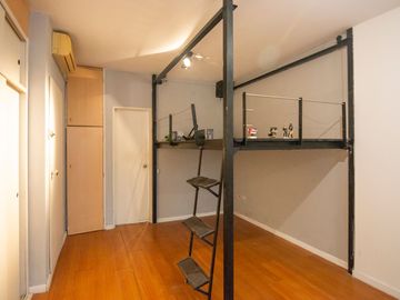 Venta Monoambiente al frente en Las Cañitas