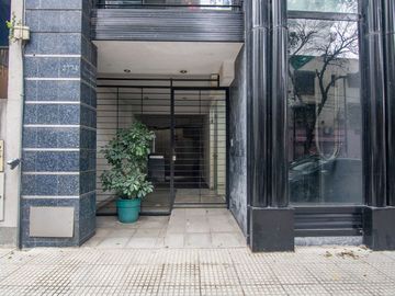 Venta Monoambiente al frente en Las Cañitas