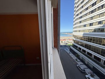 ALQUILER 24 MESES TRES AMBIENTES A LA CALLE ZONA PLAYA GRANDE. Departamento en Playa Grande