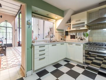 Casa Lote Propio 4 ambientes Saavedra Refaccionada
