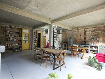 VENTA CASA ESTILO INDUSTRIAL C JARDÍN P. CHACABUCO
