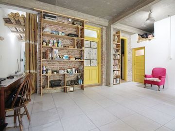 VENTA CASA ESTILO INDUSTRIAL C JARDÍN P. CHACABUCO
