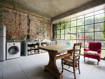 VENTA CASA ESTILO INDUSTRIAL C JARDÍN P. CHACABUCO