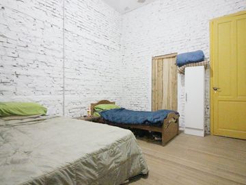 VENTA CASA ESTILO INDUSTRIAL C JARDÍN P. CHACABUCO