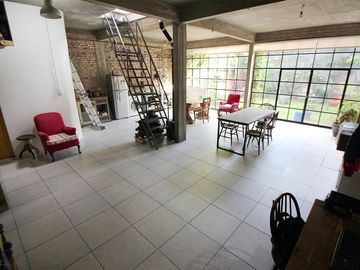 VENTA CASA ESTILO INDUSTRIAL C JARDÍN P. CHACABUCO