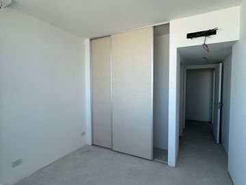 Piso alto. Hermosa vista. Lujosos amenities.