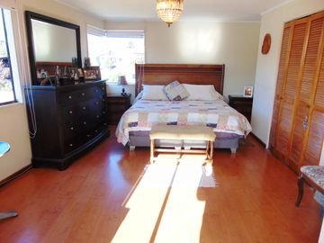 Vendo Casa 295 m2 construidos, 5 Habitaciones, Quilpué